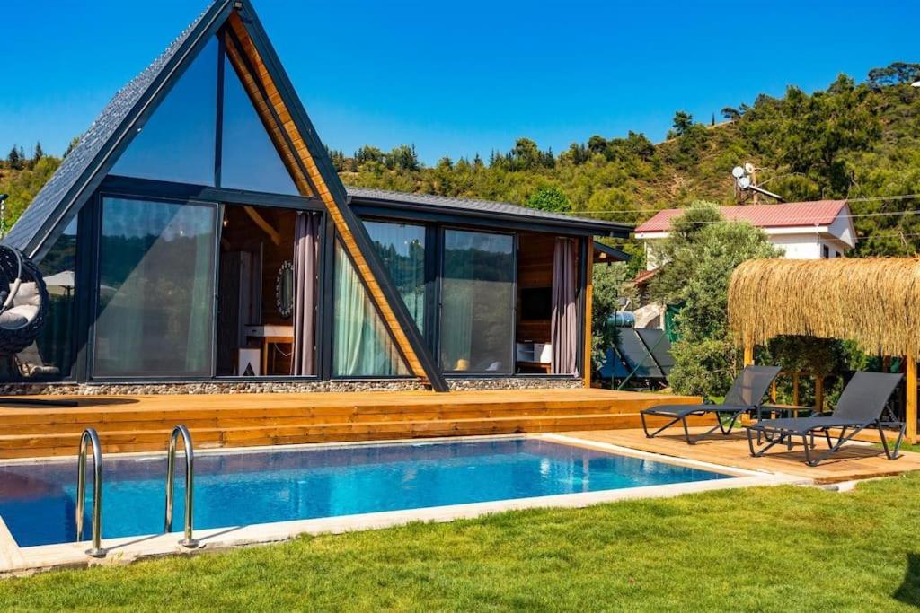 Villa Zeytin Havuzlu Jakuzili Fethiye Dış mekan fotoğraf